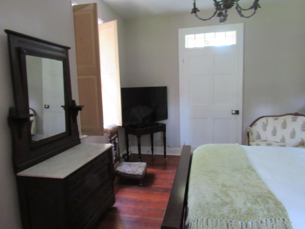 Deluxe Queen Room,584979810:JPEG